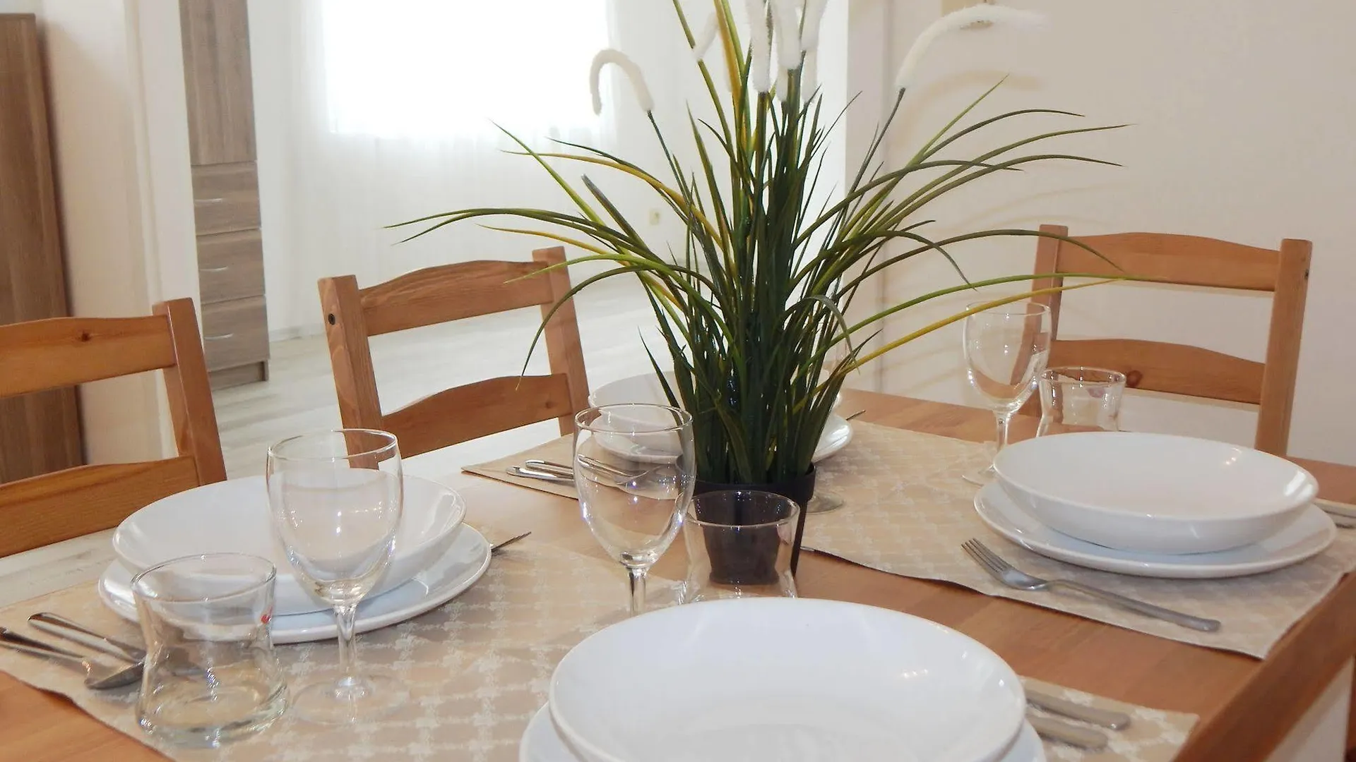 דירות פראג Garden Grape House